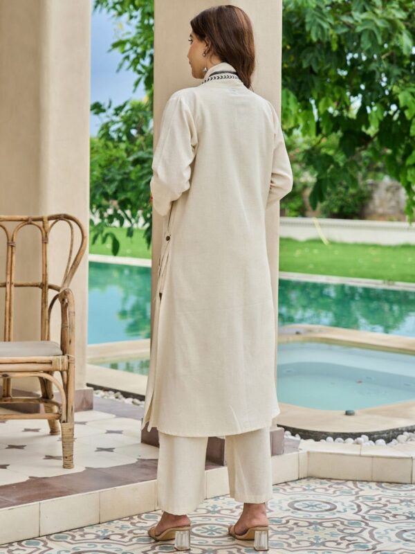 Embellished Round Neck Tunic & Trousers With Shrug Co-Ords - Image 4