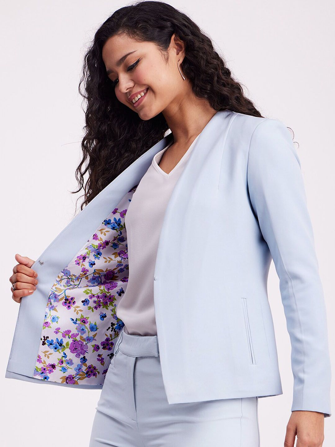 FableStreet Relaxed Fit Stretchable Front Open Blazer - Image 3